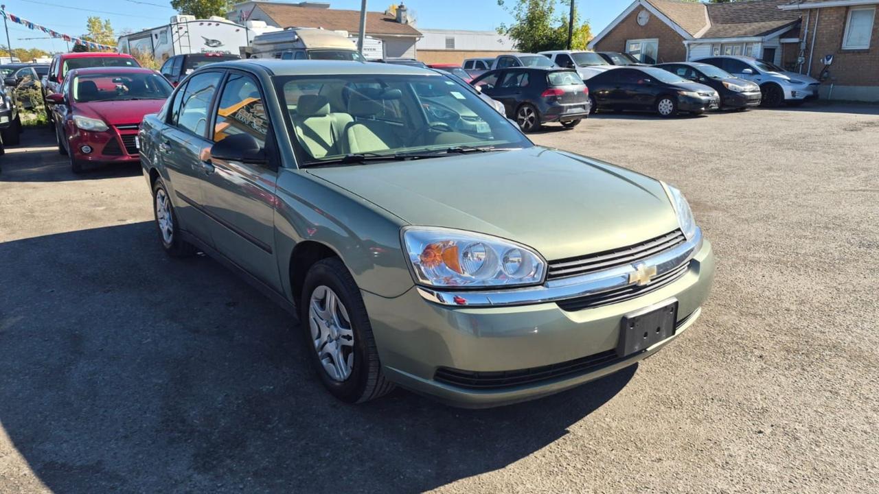 2005 Chevrolet Malibu SUPER LOW KMS, ONLY 25,000KMS, AUTO, 4CYL, CERT Photo