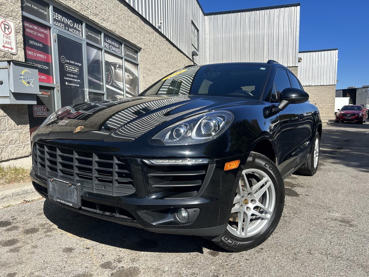 2018 Porsche Macan AWD, BACK-UP CAM, NAV, BLUETOOTH & MORE!!