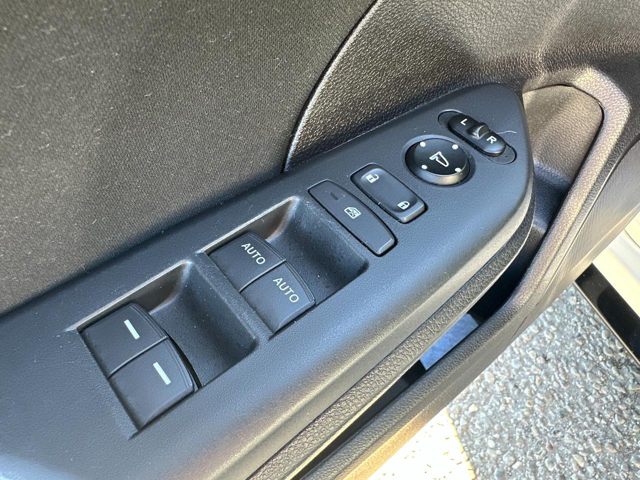 2020 Honda Civic Sport Manual HTD-Cloth Sunroof AC RvCam SmartPhone Photo