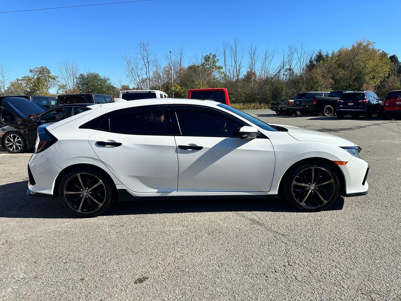 2020 Honda Civic Sport Manual HTD-Cloth Sunroof AC RvCam SmartPhone Photo4