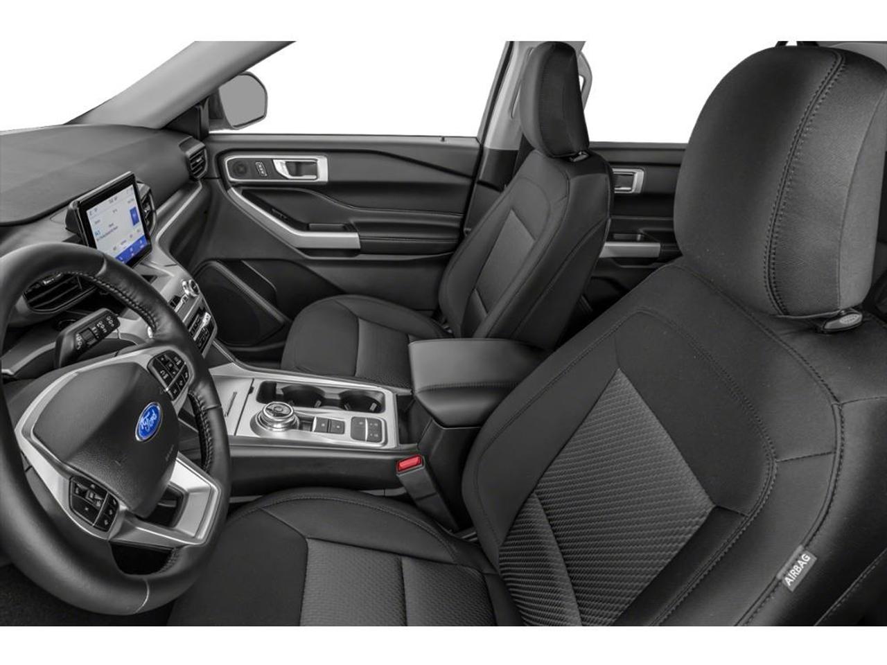 2023 Ford Explorer XLT Photo
