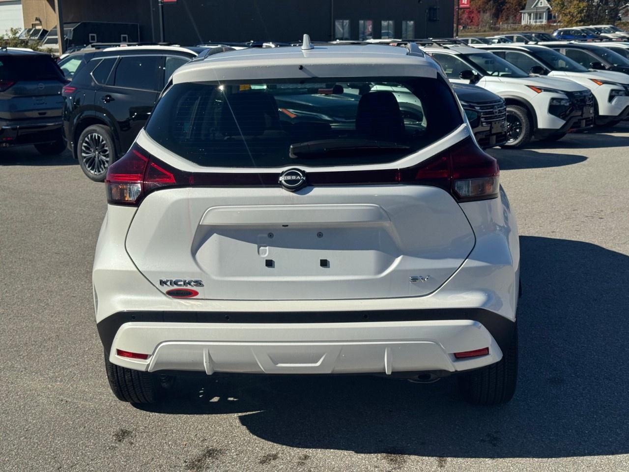 2024 Nissan Kicks SV FWD Photo