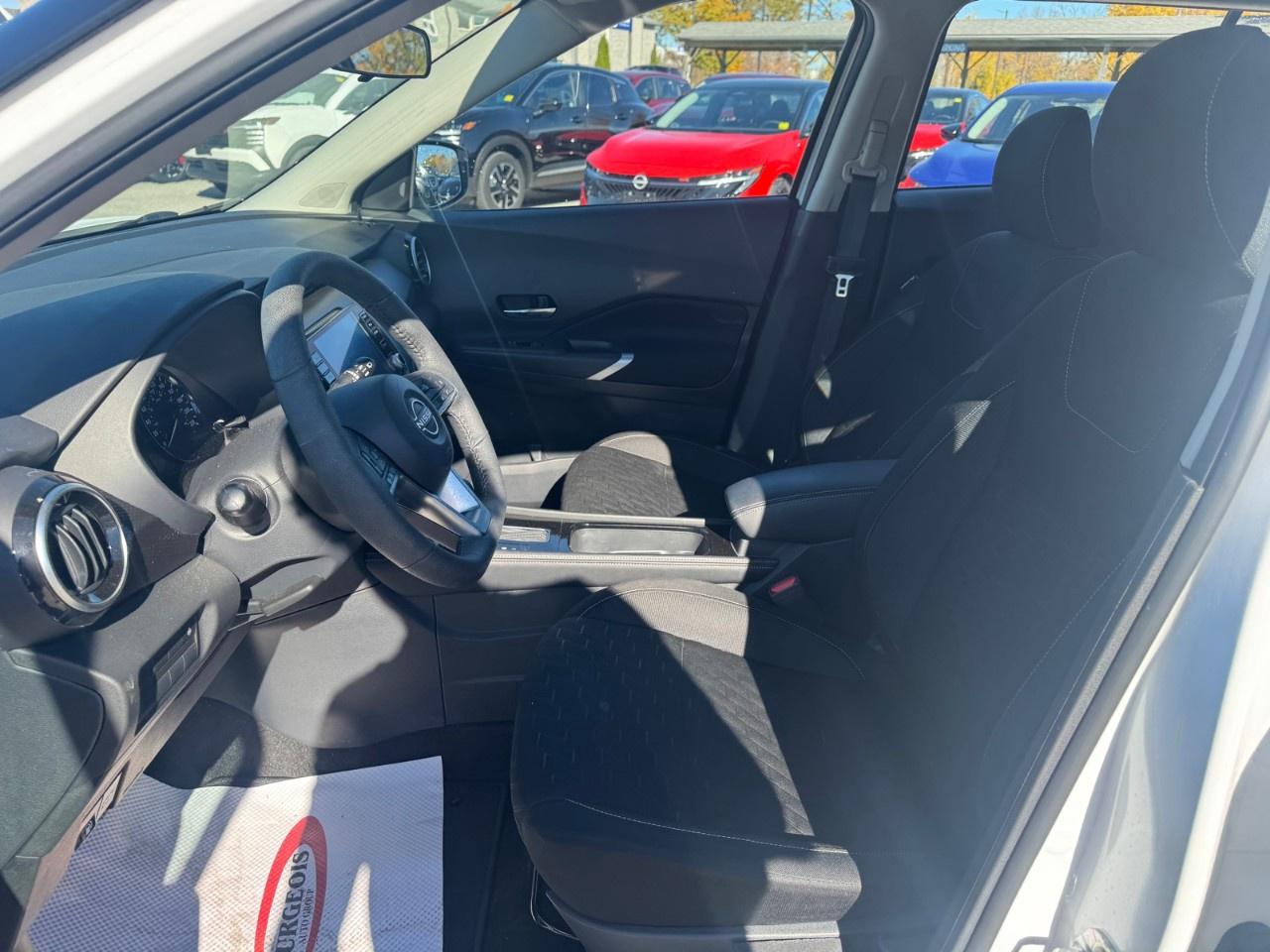 2024 Nissan Kicks SV FWD Photo