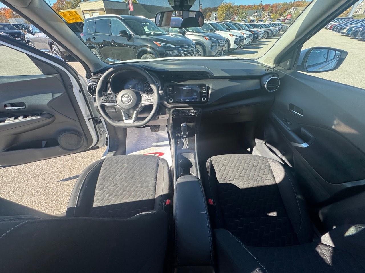 2024 Nissan Kicks SV FWD Photo