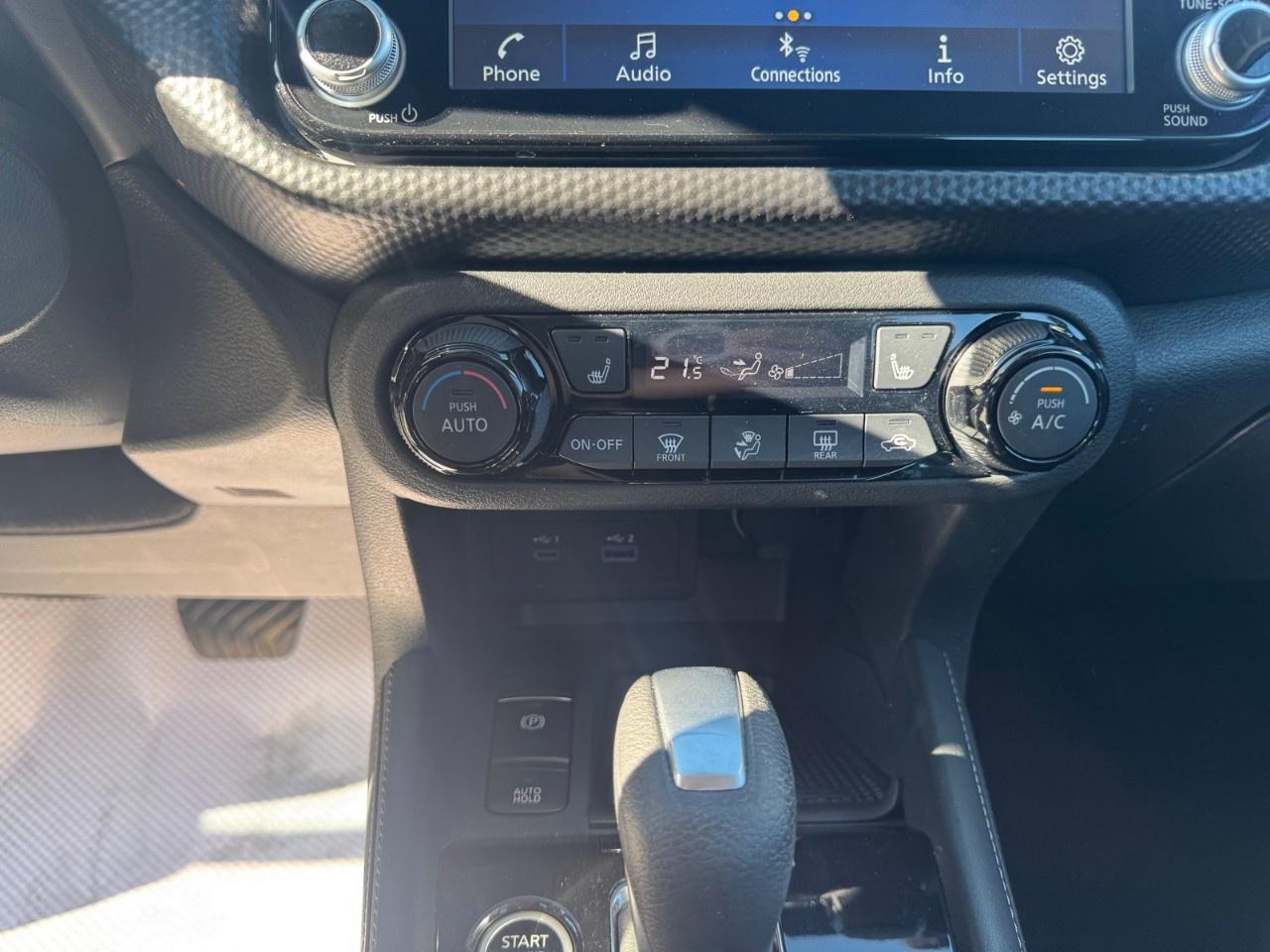 2024 Nissan Kicks SV FWD Photo