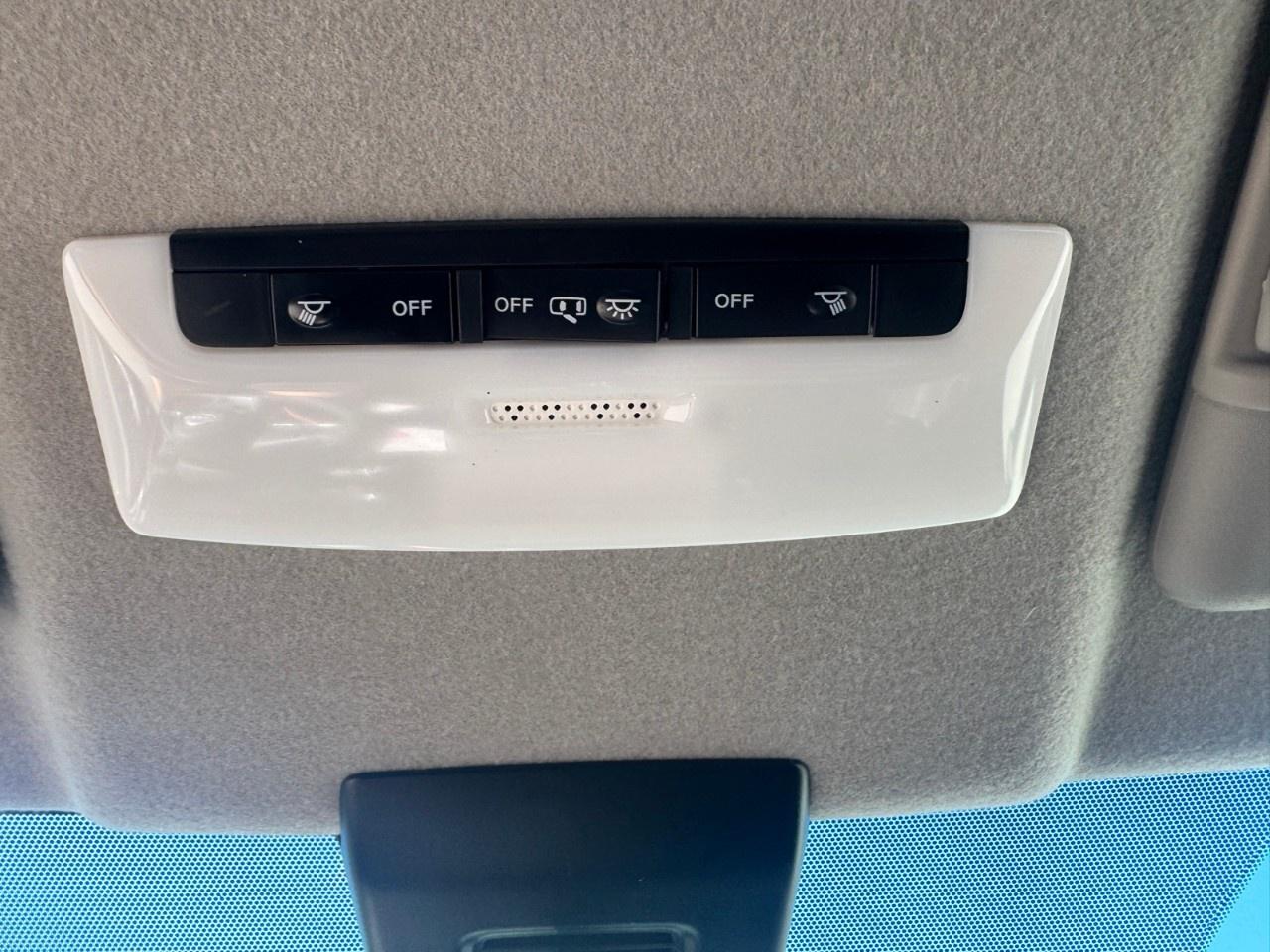 2024 Nissan Kicks SV FWD Photo