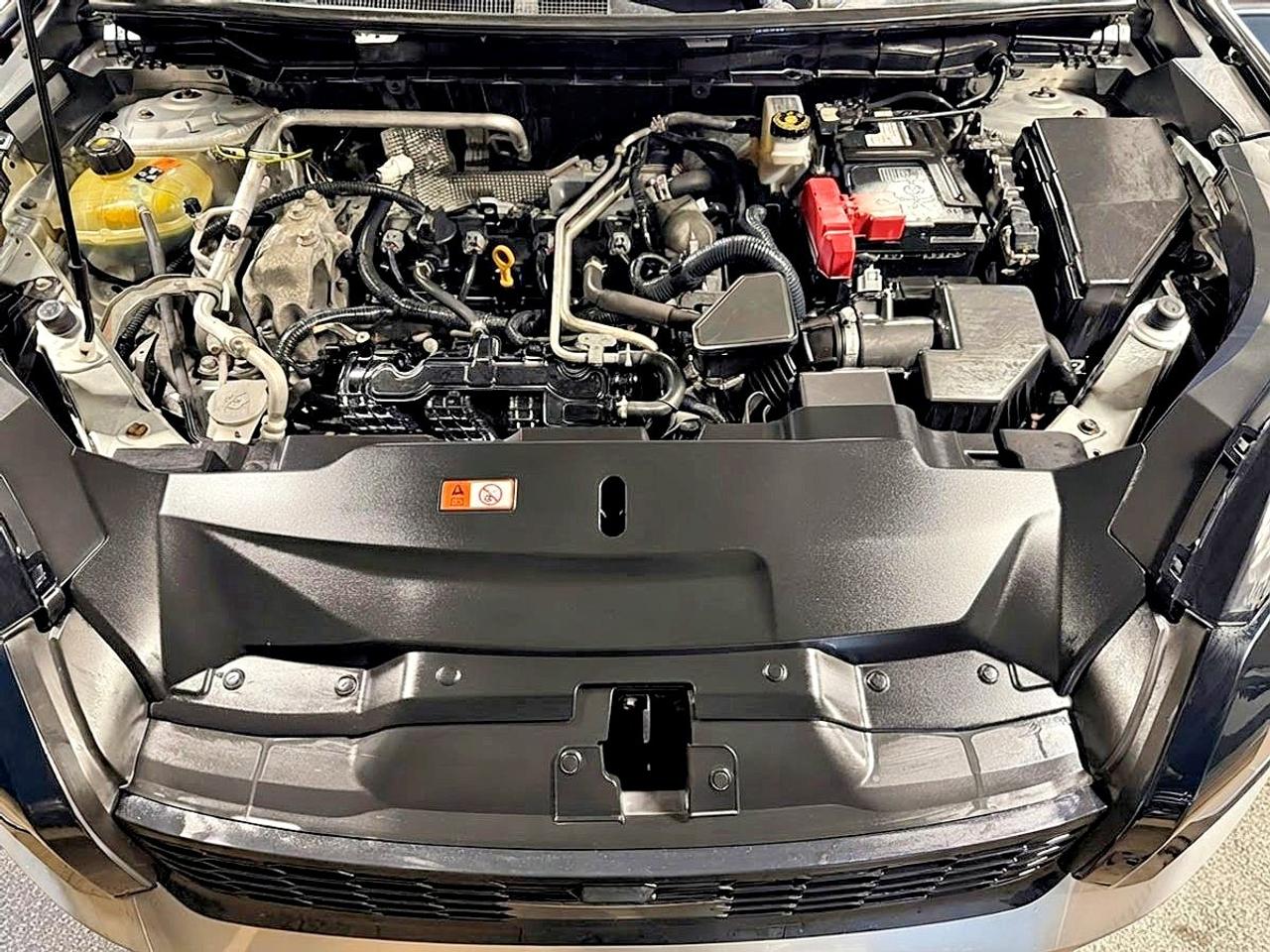 2023 Mitsubishi Outlander SE Photo