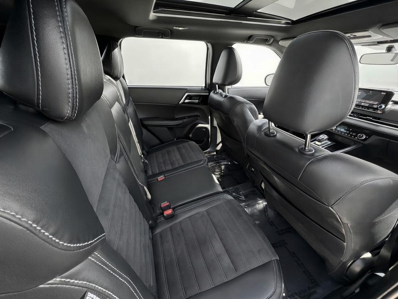 2023 Mitsubishi Outlander SE Photo