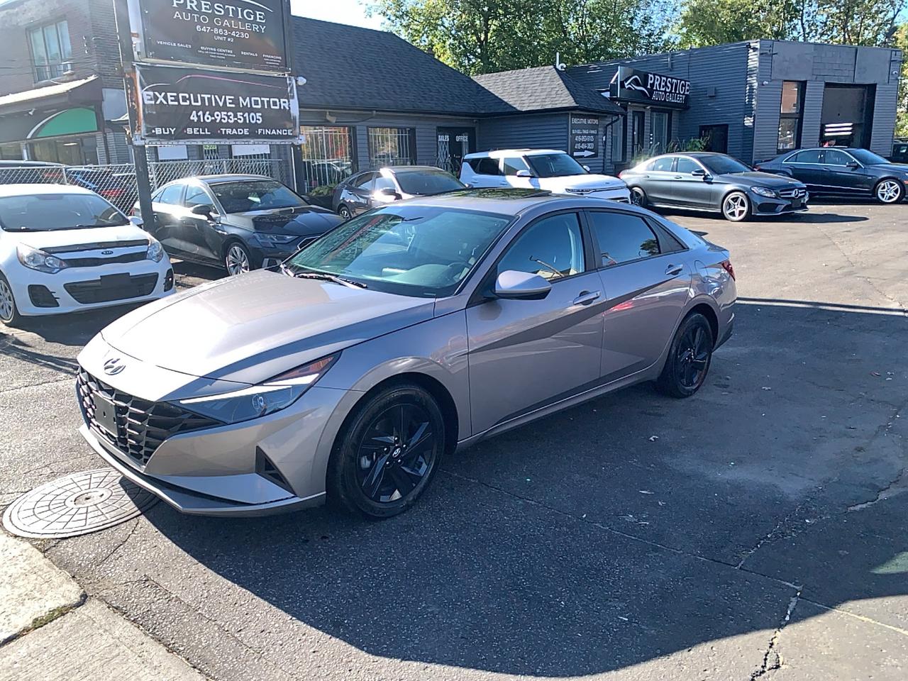 2023 Hyundai Elantra PREFERRED/ NAVI /REARCAM / LOW KM / NO ACCIDENT - Photo #1