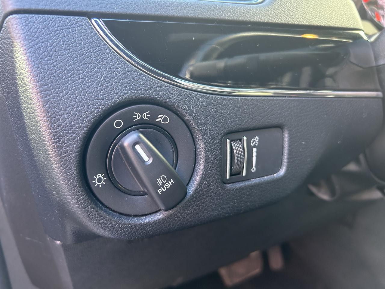 2019 Dodge Grand Caravan 35th Anniversary! BLUETOOTH, B/U CAM, STOW 'N GO! Photo