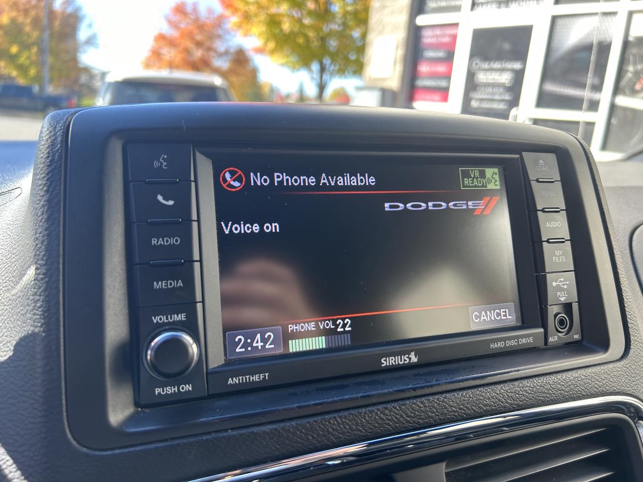 2019 Dodge Grand Caravan 35th Anniversary! BLUETOOTH, B/U CAM, STOW 'N GO! - Photo #28