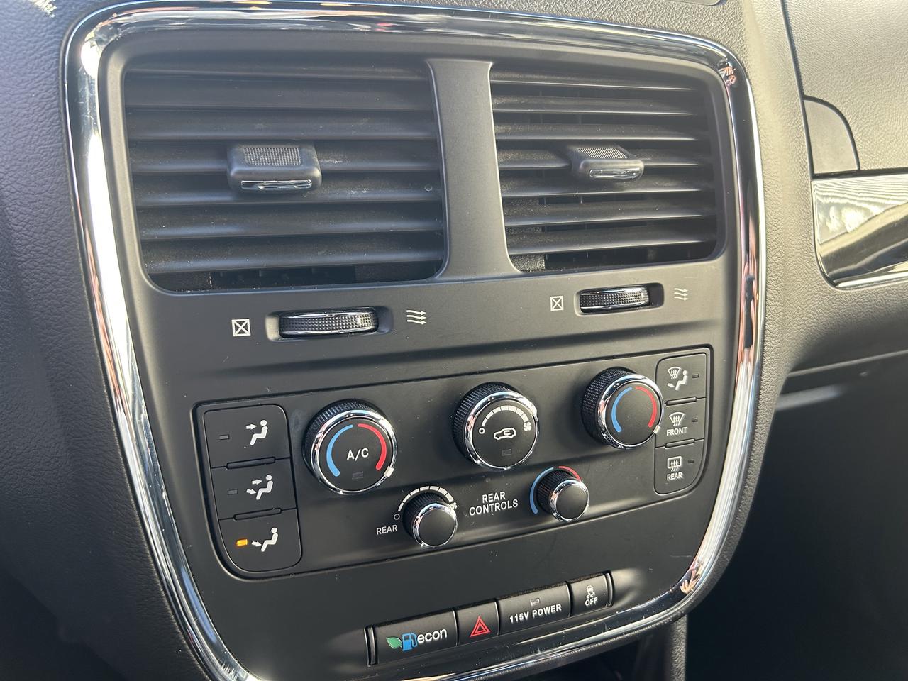 2019 Dodge Grand Caravan 35th Anniversary! BLUETOOTH, B/U CAM, STOW 'N GO! Photo