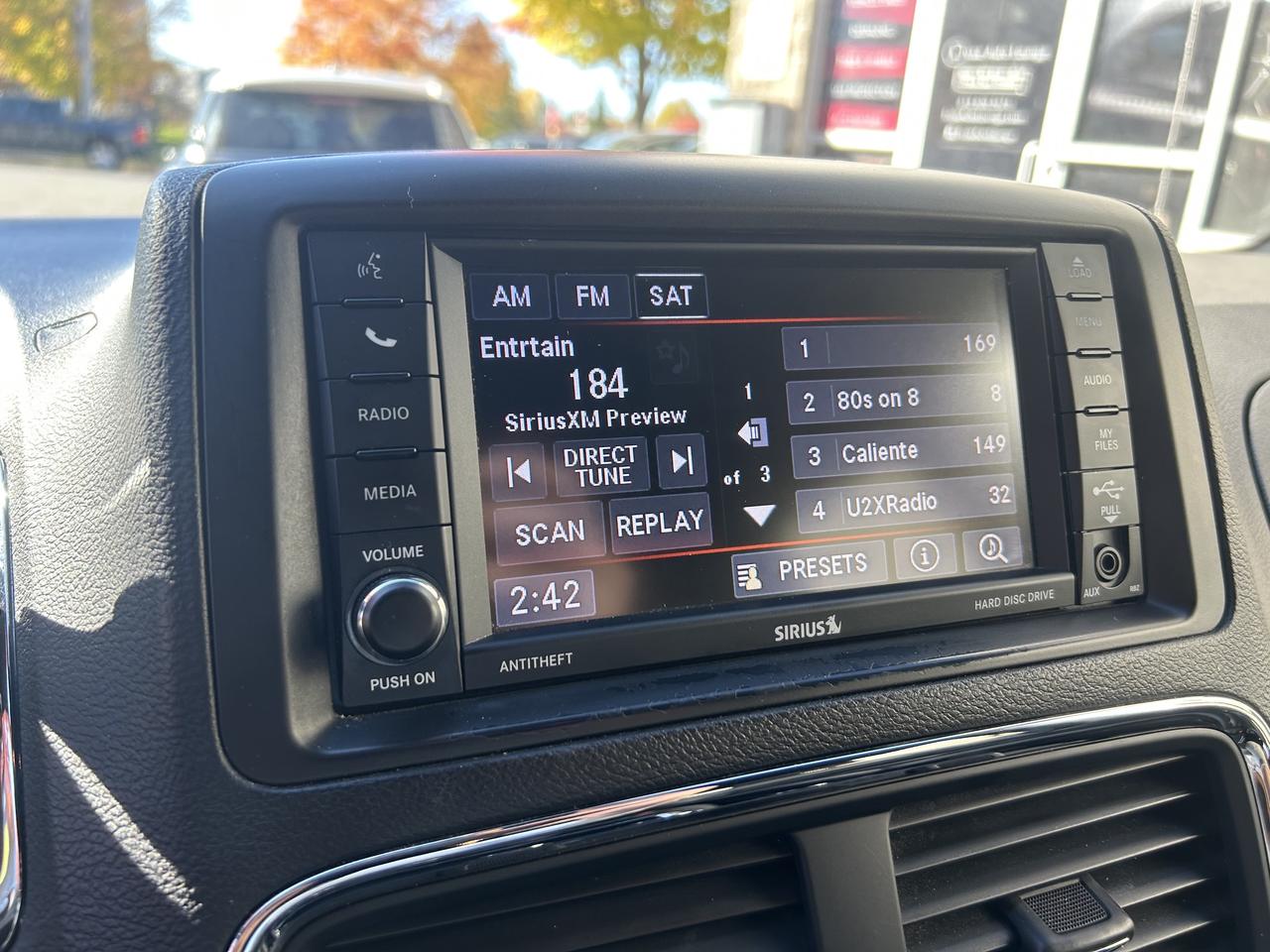 2019 Dodge Grand Caravan 35th Anniversary! BLUETOOTH, B/U CAM, STOW 'N GO! - Photo #25