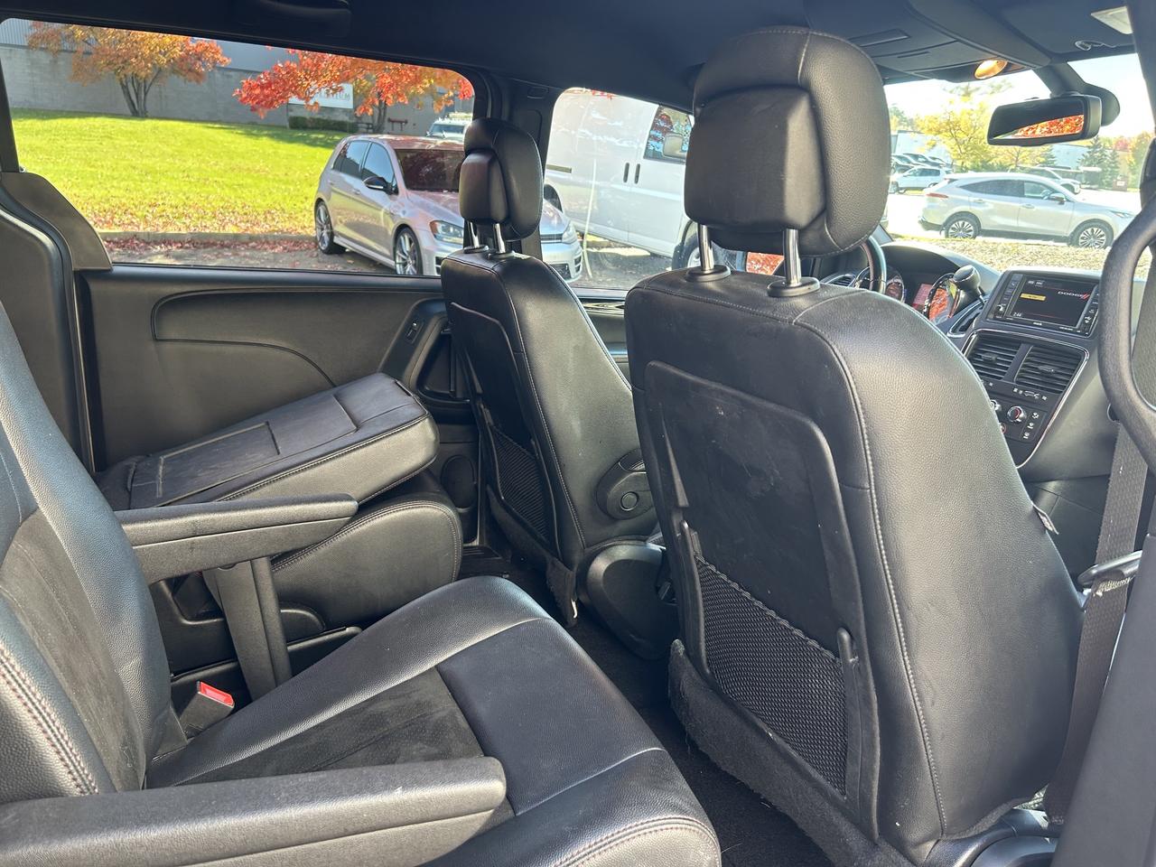 2019 Dodge Grand Caravan 35th Anniversary! BLUETOOTH, B/U CAM, STOW 'N GO! - Photo #34