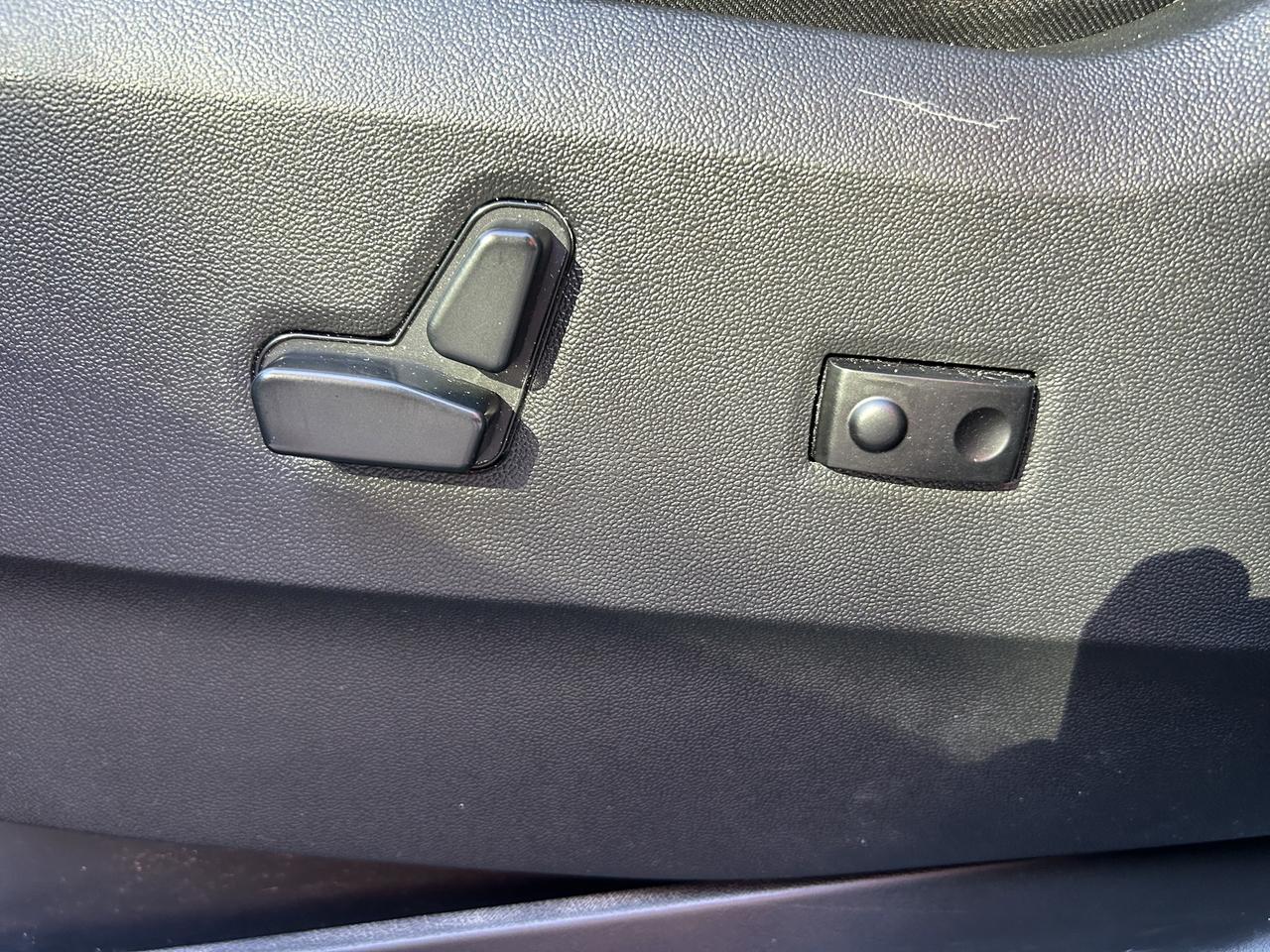 2019 Dodge Grand Caravan 35th Anniversary! BLUETOOTH, B/U CAM, STOW 'N GO! Photo