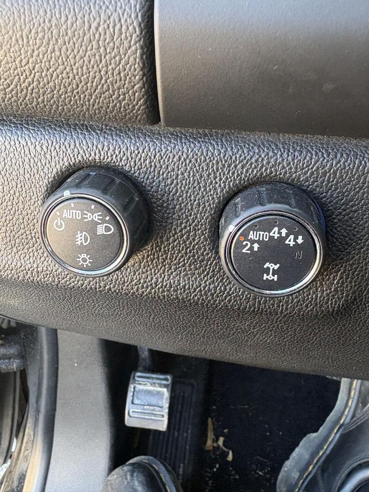 2018 Chevrolet Colorado 4WD LT Photo