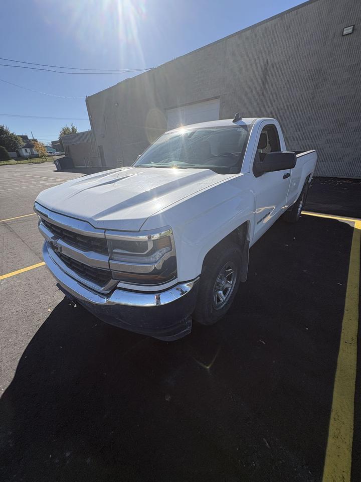 2018 Chevrolet Silverado 1500 LS Photo1