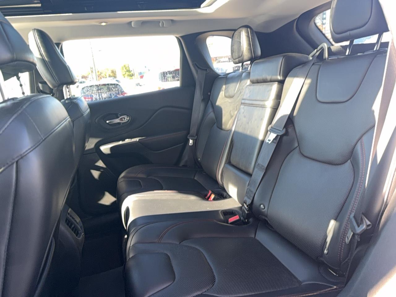 2019 Jeep Cherokee Trailhawk Elite Photo