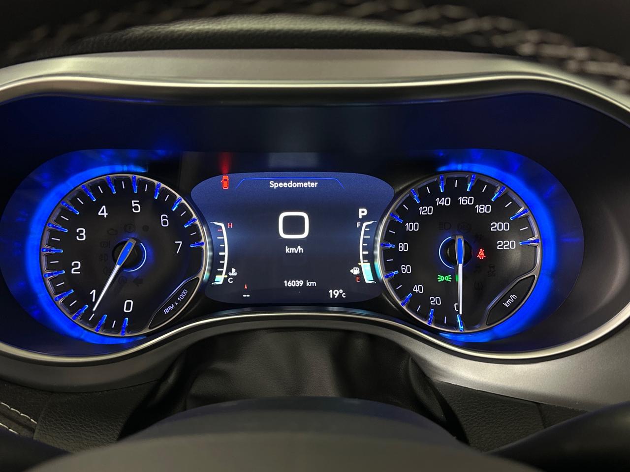 2026 Chrysler Pacifica Limited LIMITED/PANOROOF/LEATHER/15KM/1 OWNER LEASE DIRECT! Photo