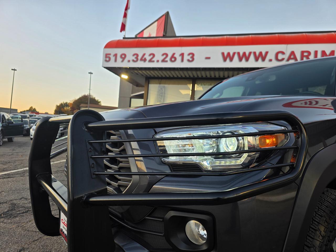 2023 Toyota Tacoma MANUAL |  OFFROAD TRD | LOW KMS | ONE OWNER | ACCIDENT FREE | Photo