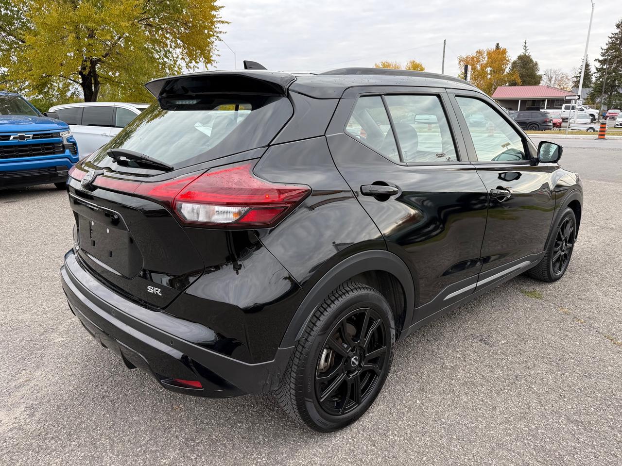 2024 Nissan Kicks SR Leather! Heated Steering! CarPlay! Photo