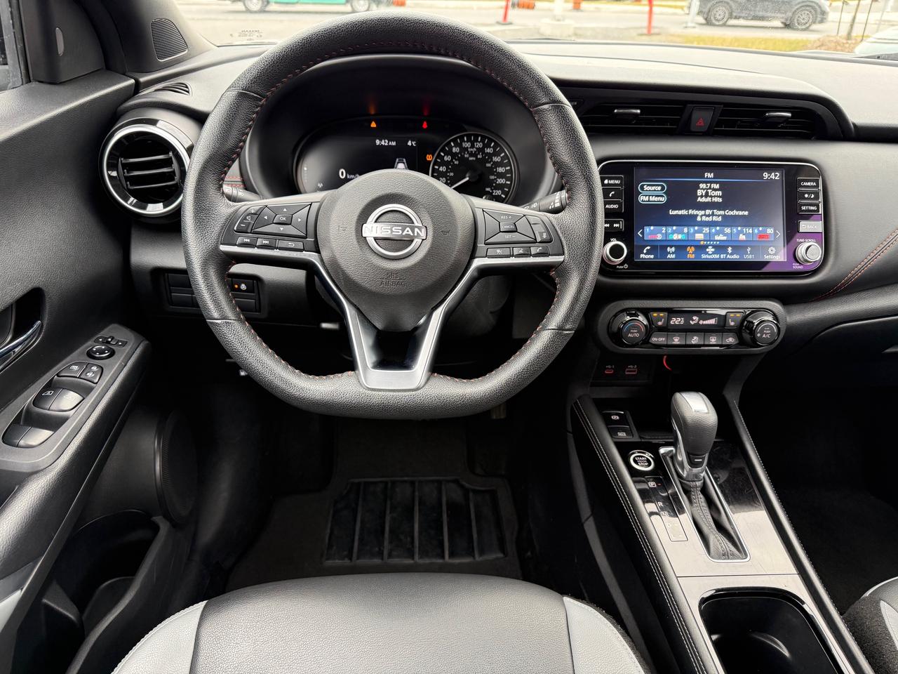 2024 Nissan Kicks SR Leather! Heated Steering! CarPlay! Photo