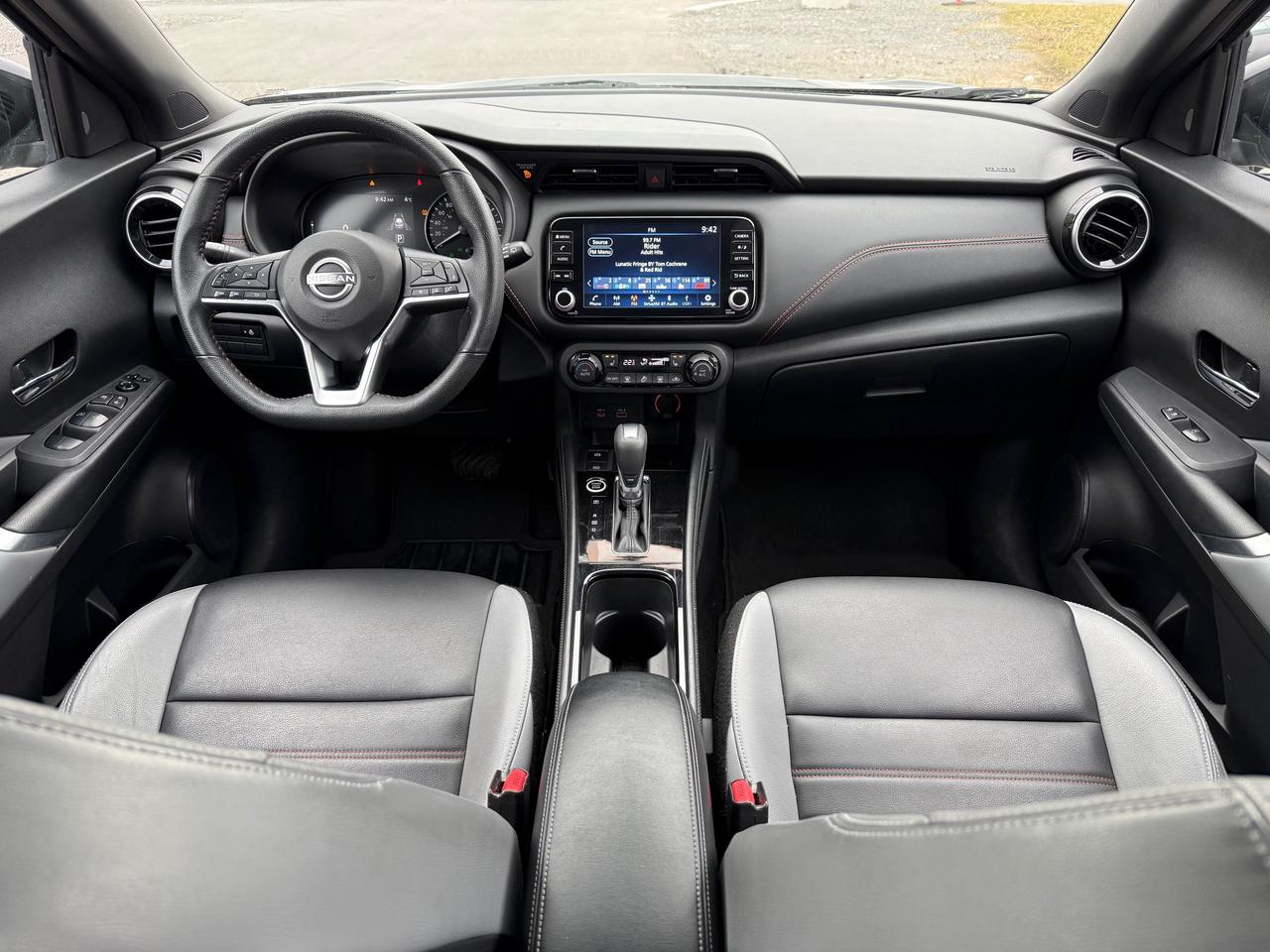 2024 Nissan Kicks SR Leather! Heated Steering! CarPlay! Photo