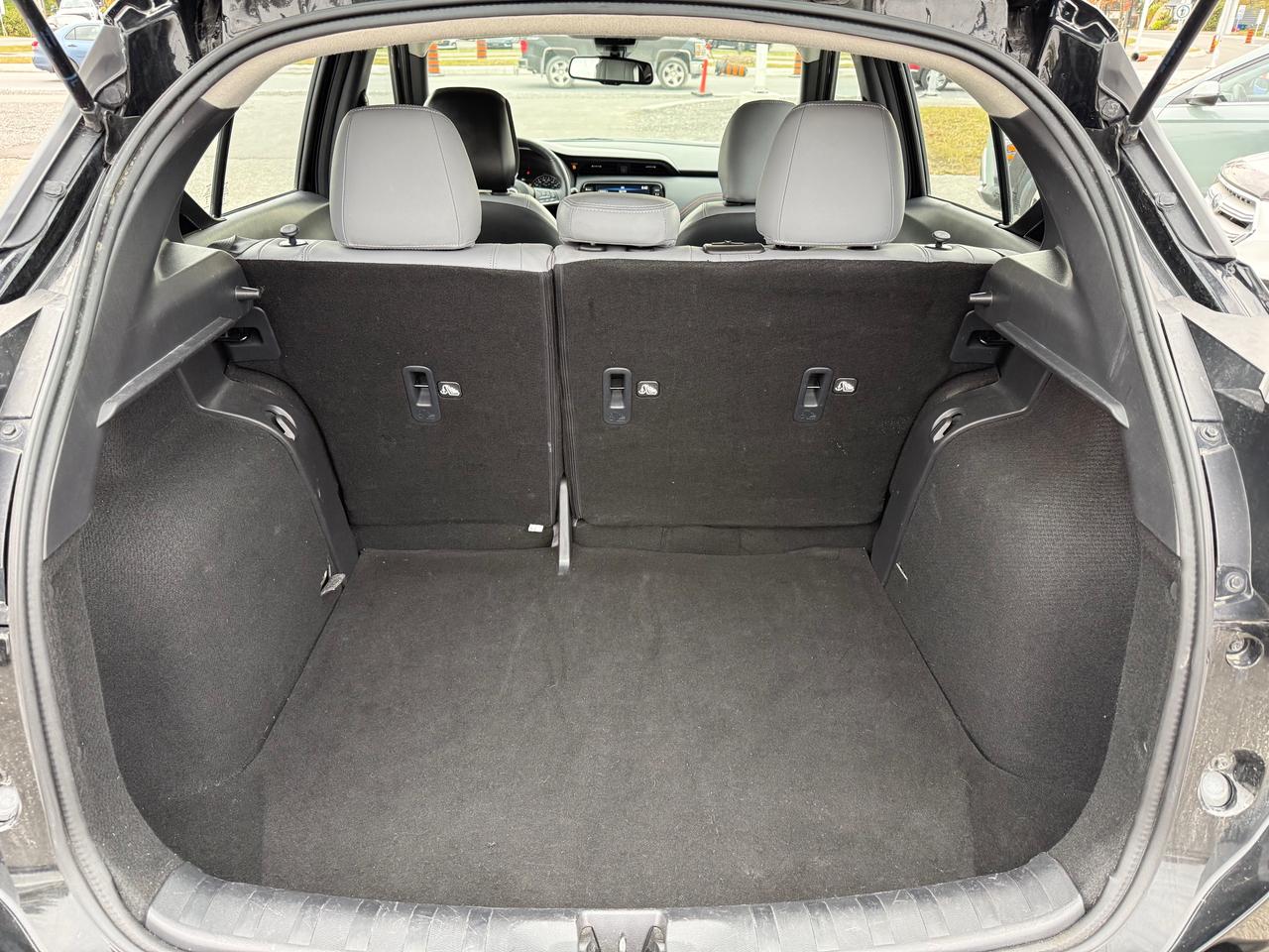 2024 Nissan Kicks SR Leather! Heated Steering! CarPlay! Photo