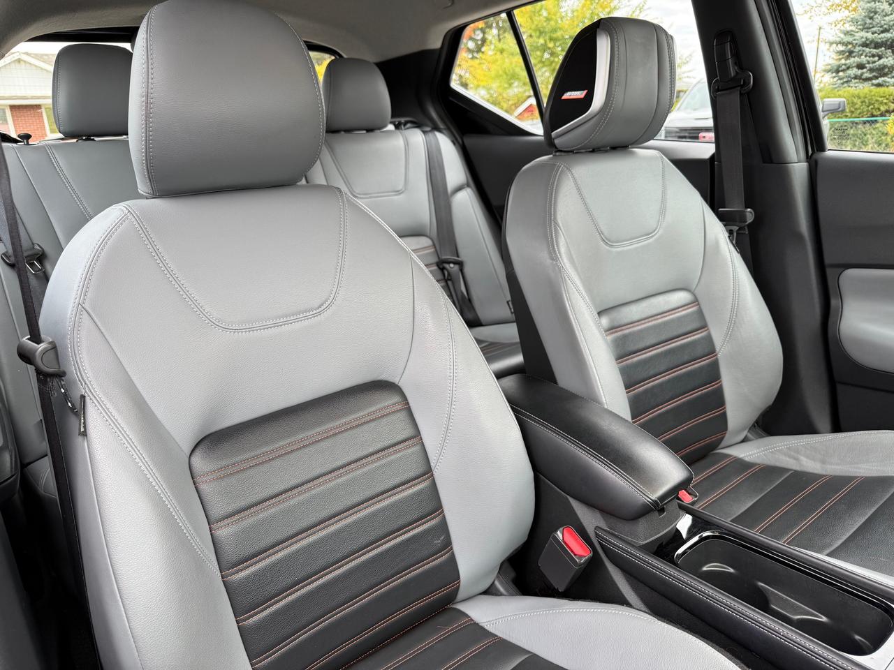 2024 Nissan Kicks SR Leather! Heated Steering! CarPlay! Photo