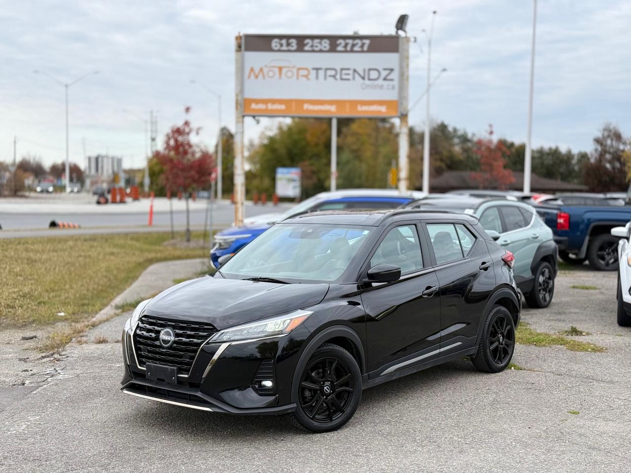 2024 Nissan Kicks SR Leather! Heated Steering! CarPlay! Photo
