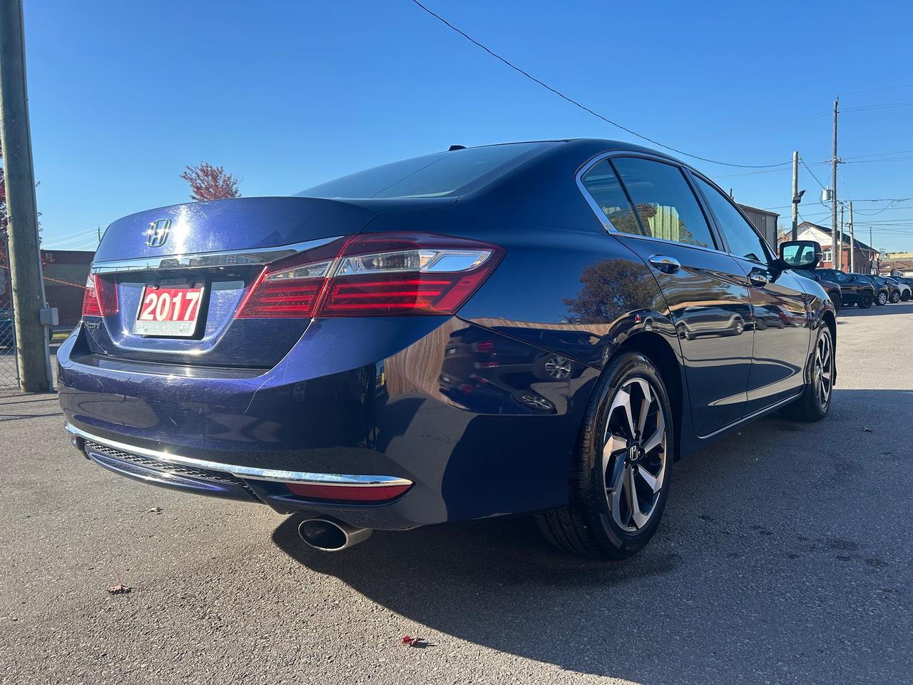 2017 Honda Accord EX-L Photo