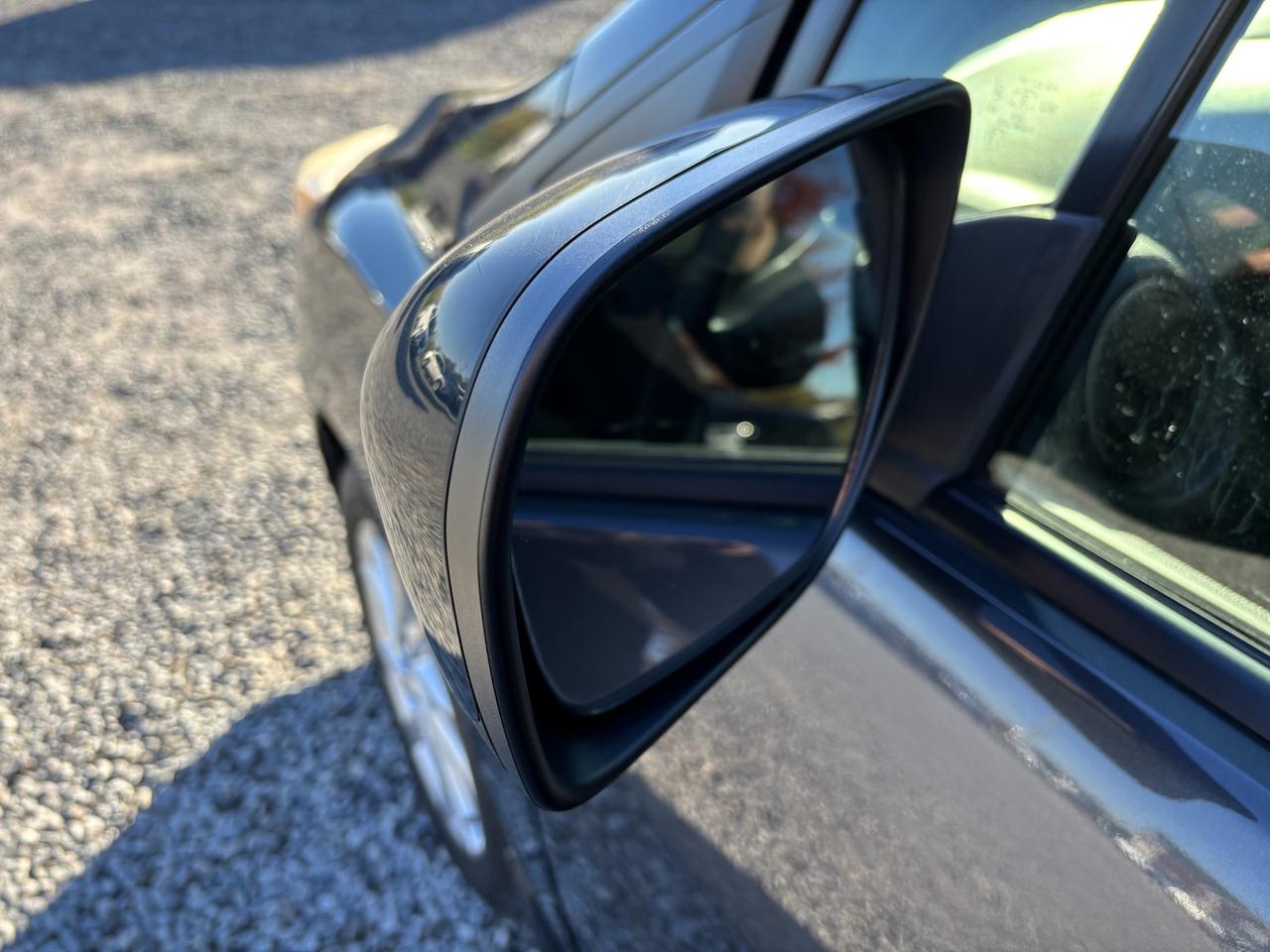 2017 Mazda MAZDA5 Touring ~CLEAN CARFAX~ Photo