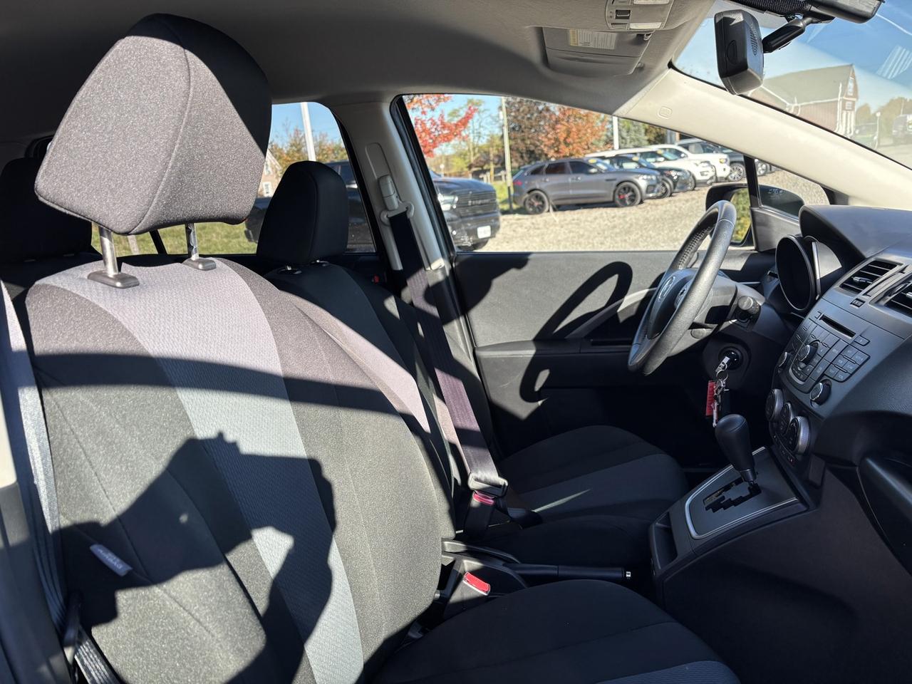 2017 Mazda MAZDA5 Touring ~CLEAN CARFAX~ Photo