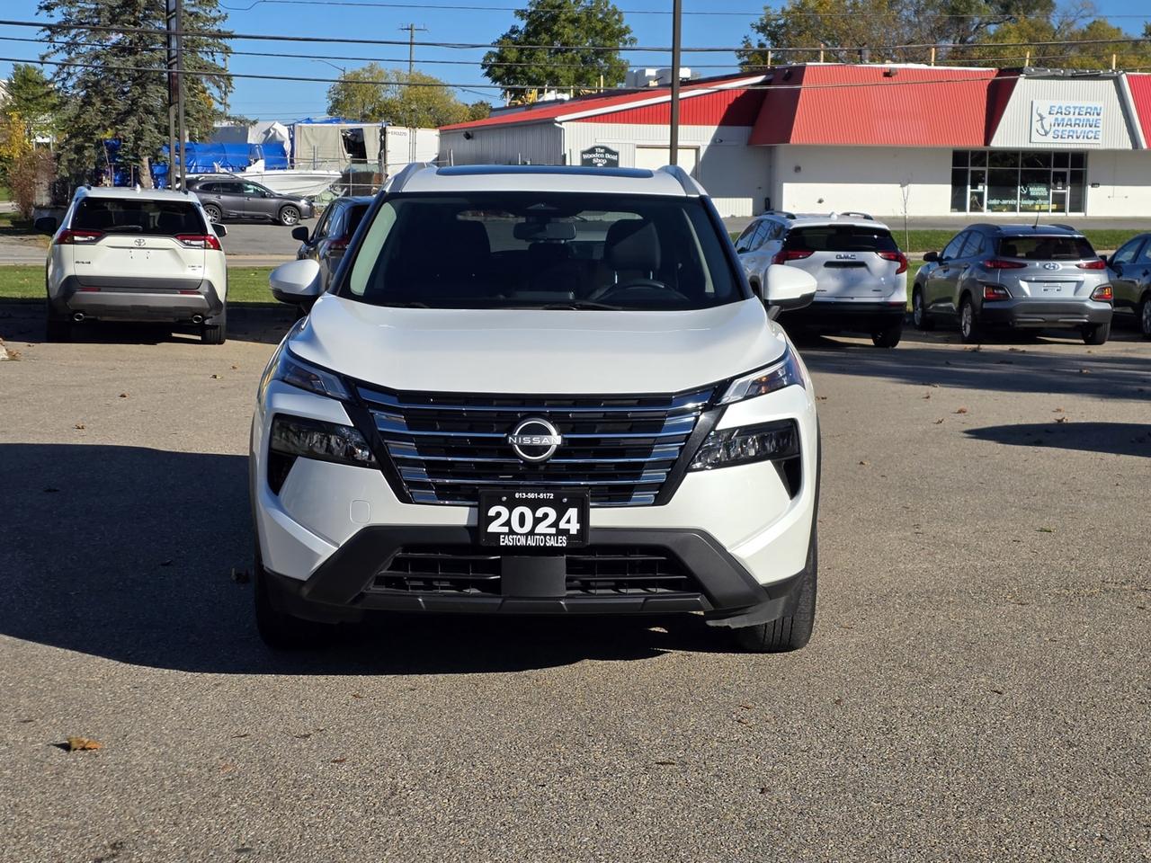 2024 Nissan Rogue SV AWD Photo5