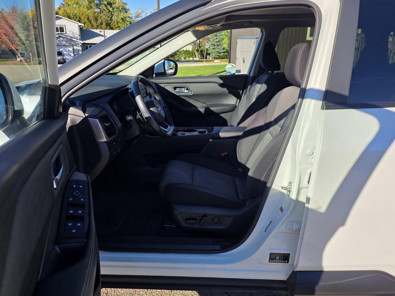 2024 Nissan Rogue SV AWD Photo