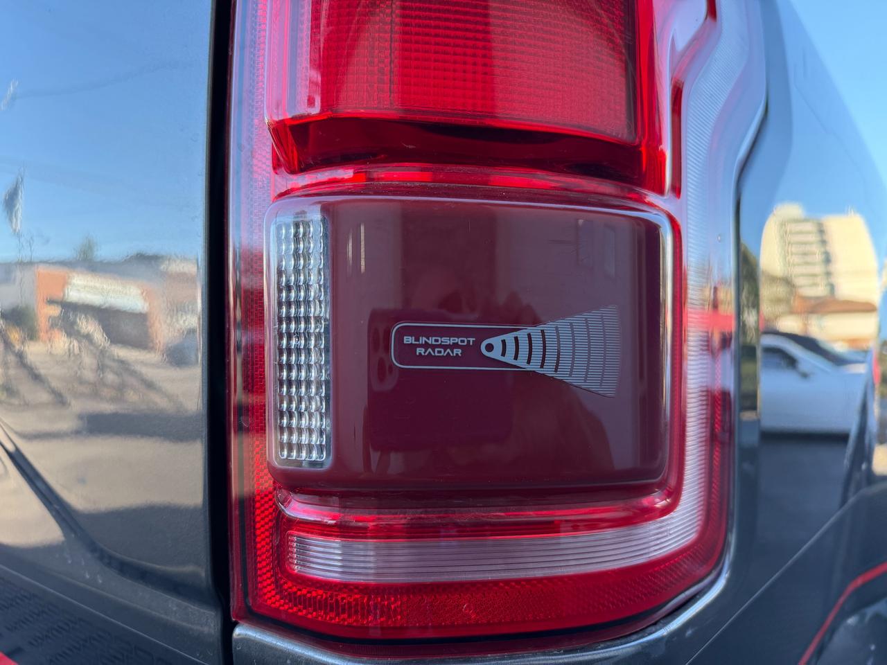 2017 Ford F-150 4WD SUPERCREW 145" LARIAT Photo
