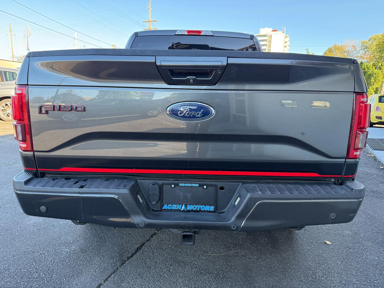 2017 Ford F-150 4WD SUPERCREW 145" LARIAT Photo