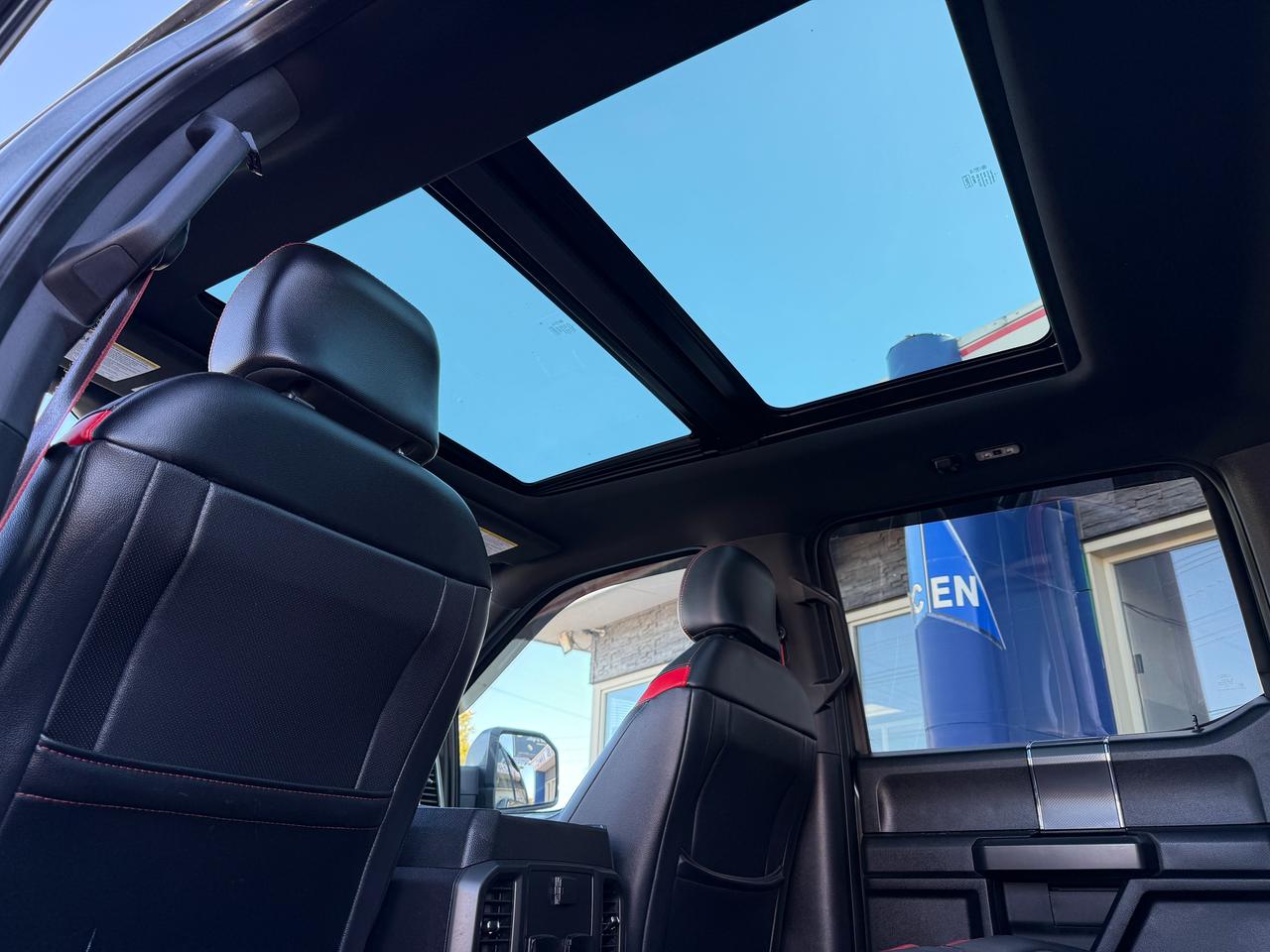 2017 Ford F-150 4WD SUPERCREW 145" LARIAT Photo