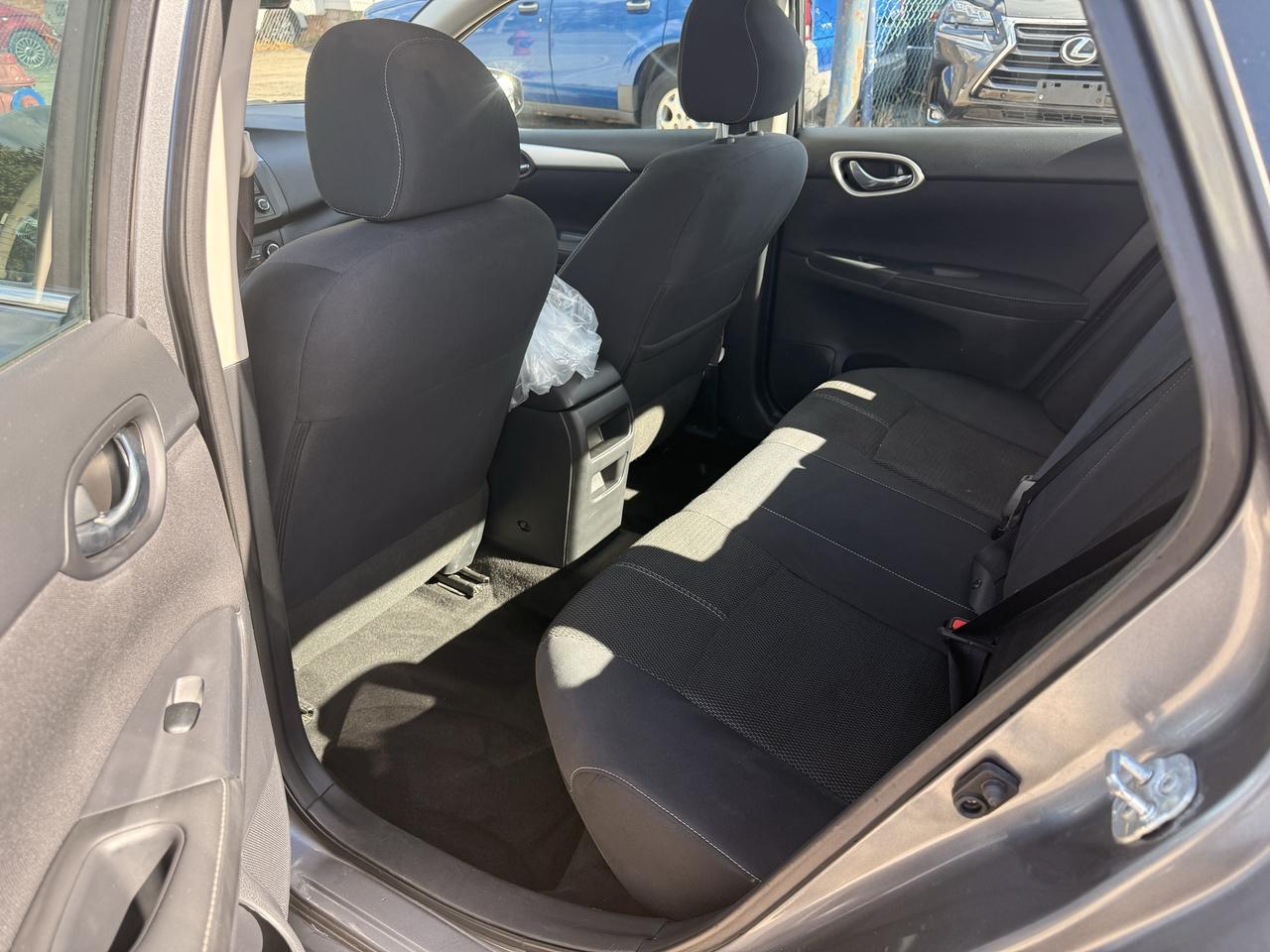 2017 Nissan Sentra 4dr Sdn Man S Photo