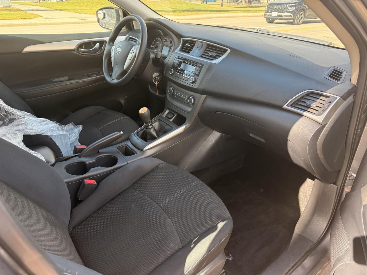 2017 Nissan Sentra 4dr Sdn Man S Photo