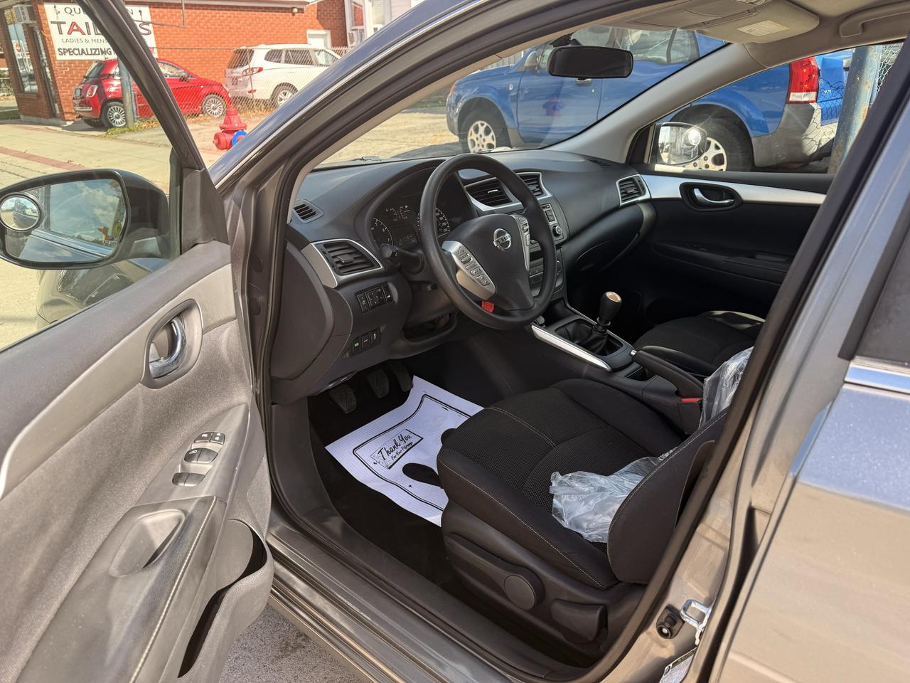 2017 Nissan Sentra 4dr Sdn Man S Photo