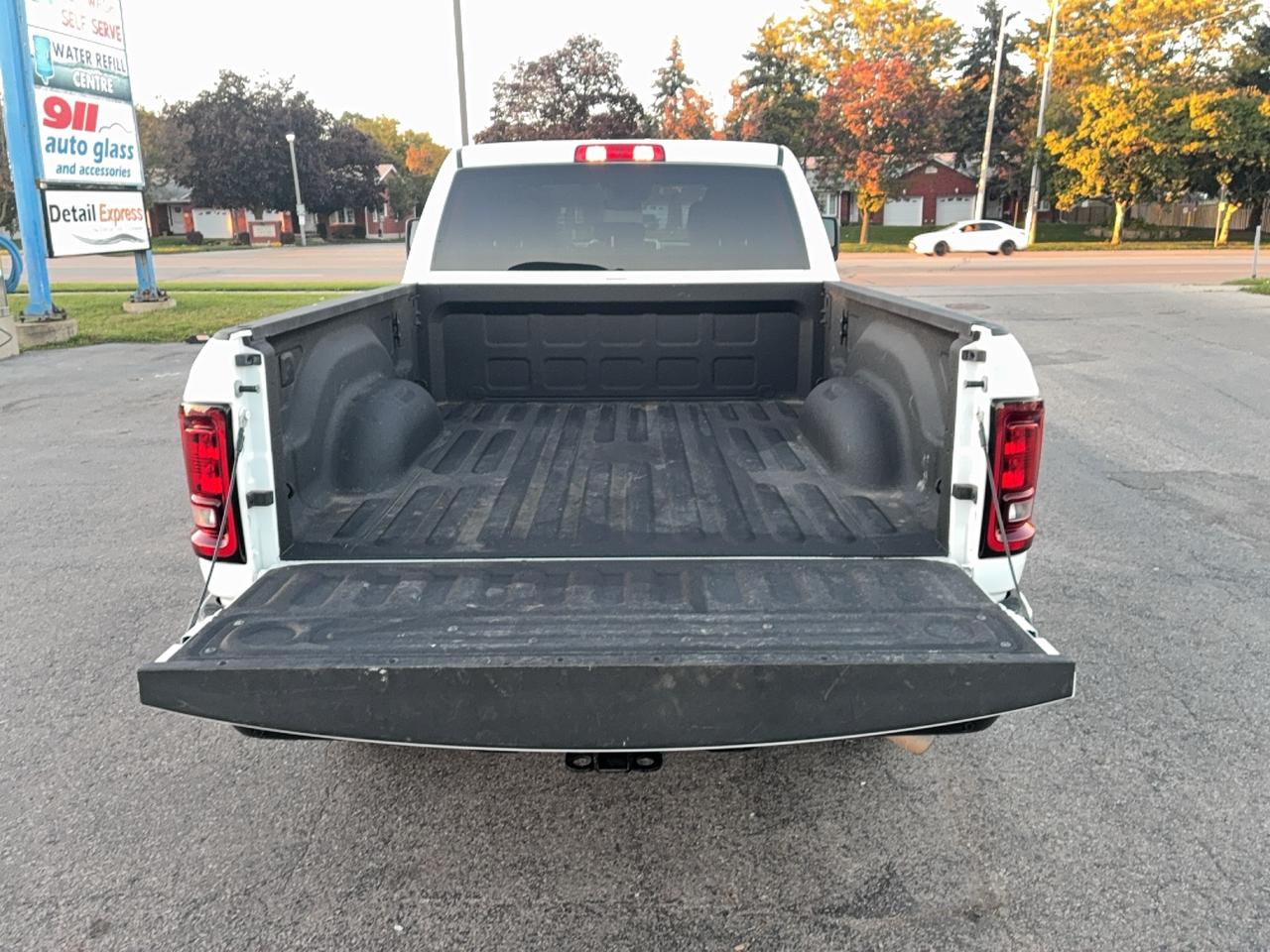 2026 RAM 3500 Big Horn 4x4 Crew Cab 6.4L8cylHemi 6'4" Box Photo