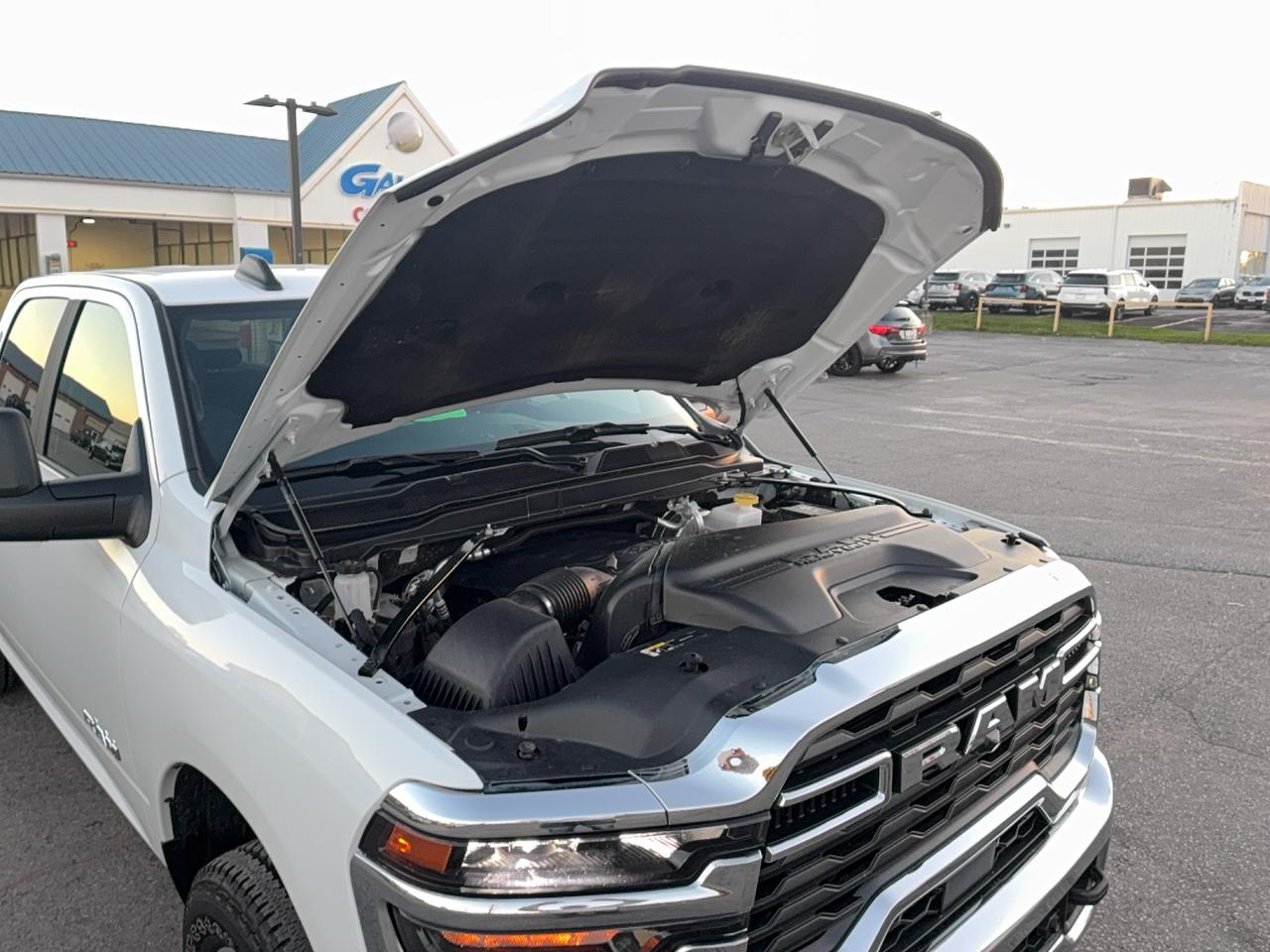 2026 RAM 3500 Big Horn 4x4 Crew Cab 6.4L8cylHemi 6'4" Box Photo