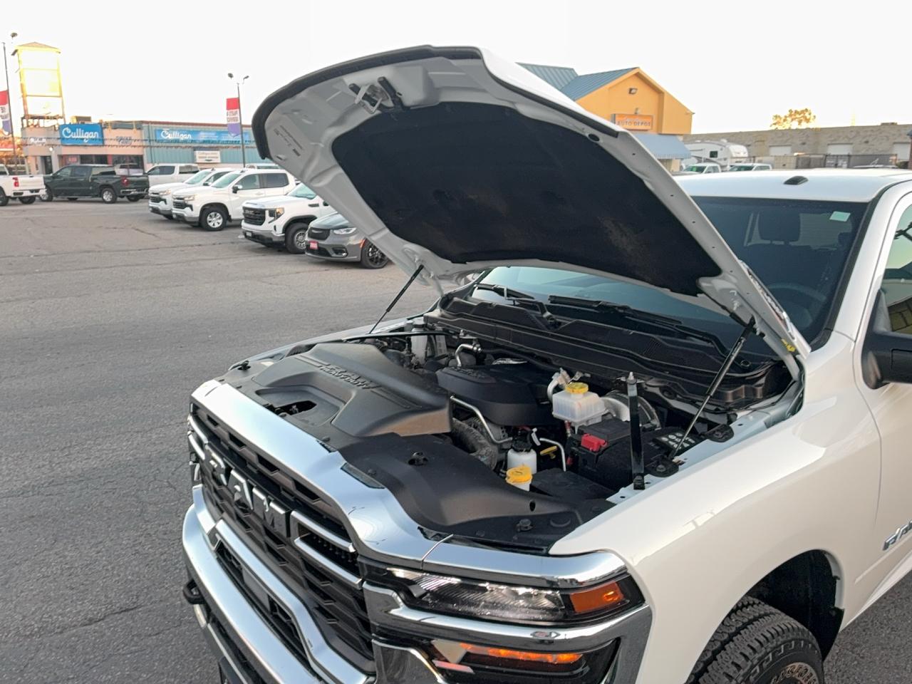 2026 RAM 3500 Big Horn 4x4 Crew Cab 6.4L8cylHemi 6'4" Box Photo