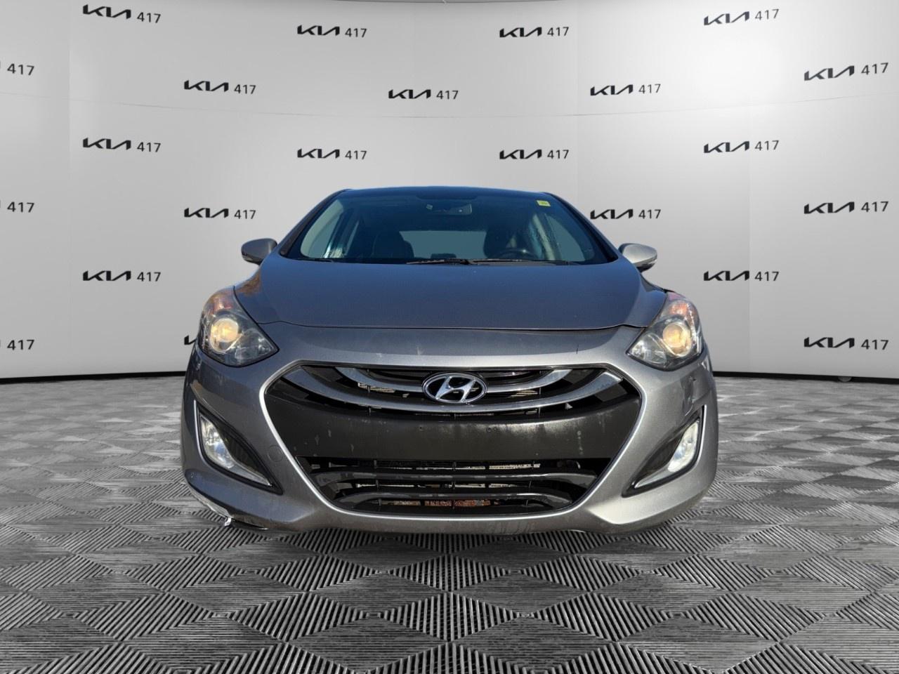 2013 Hyundai Elantra GT SE at Photo