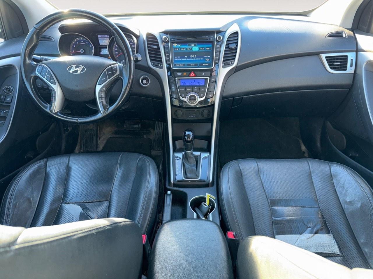 2013 Hyundai Elantra GT SE at Photo