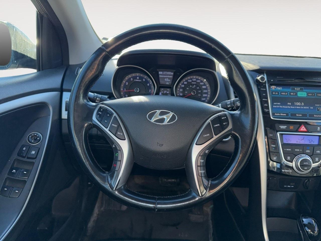 2013 Hyundai Elantra GT SE at Photo