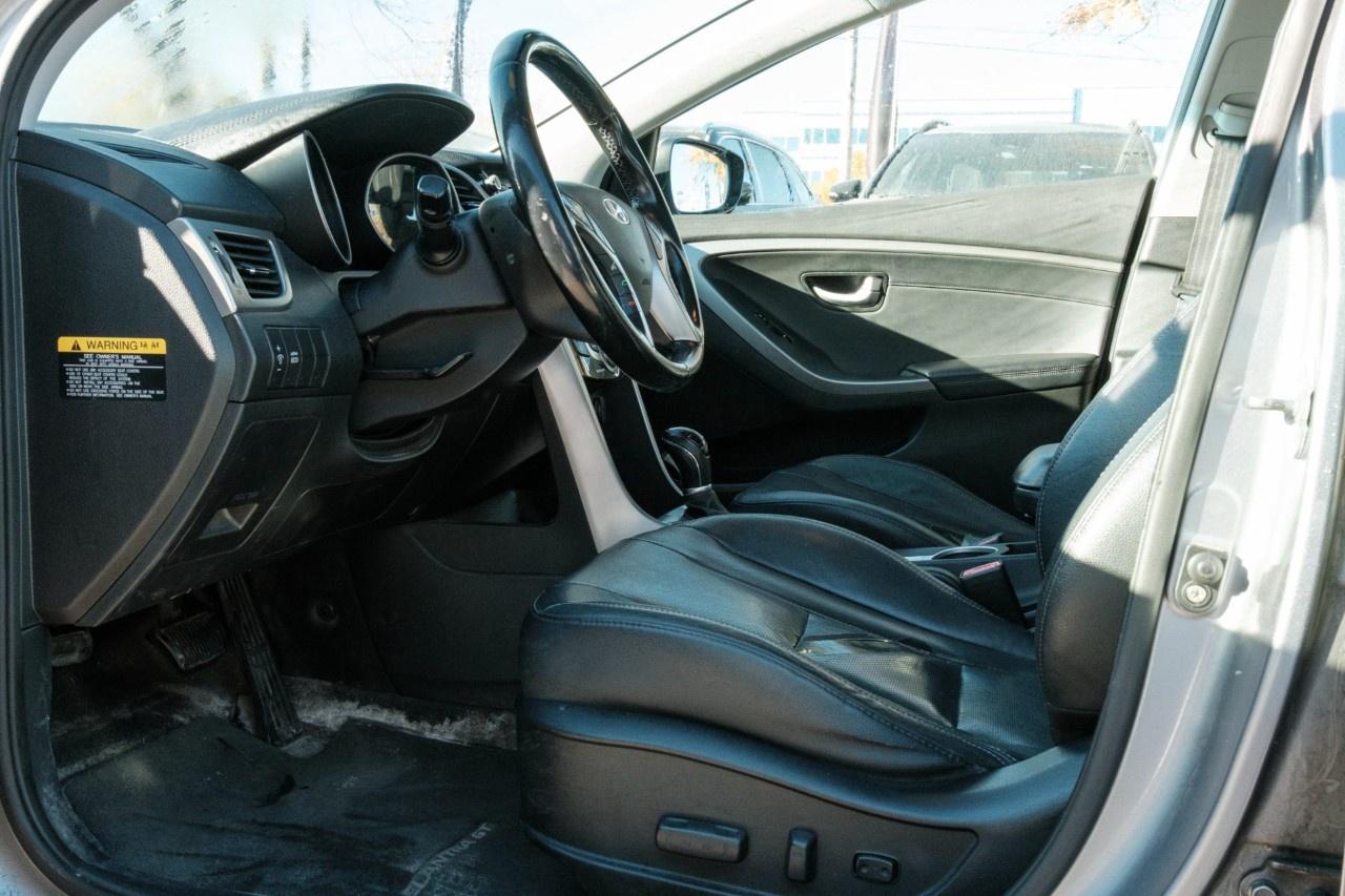 2013 Hyundai Elantra GT SE at Photo