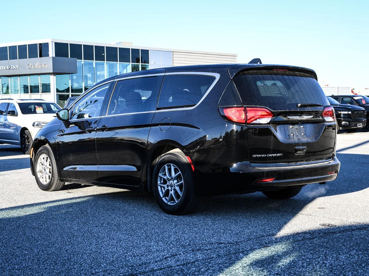 2024 Dodge Grand Caravan SXT 2WD Photo5