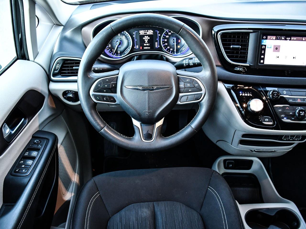 2024 Dodge Grand Caravan SXT 2WD Photo